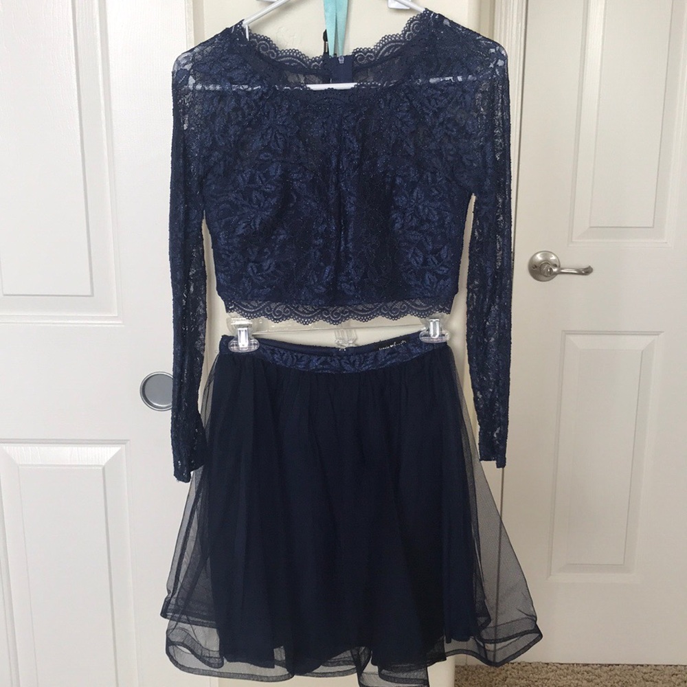 2 PIECE GROUP USA HOMECOMING DRESS